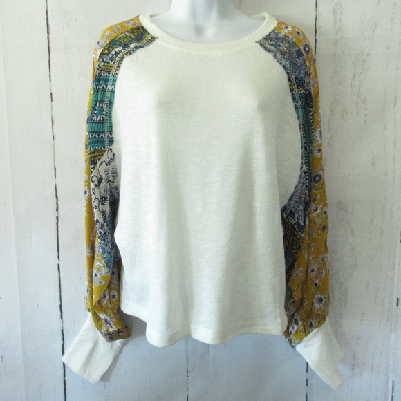 Umgee Embroidered Floral Puff Sleeve Top main image 1